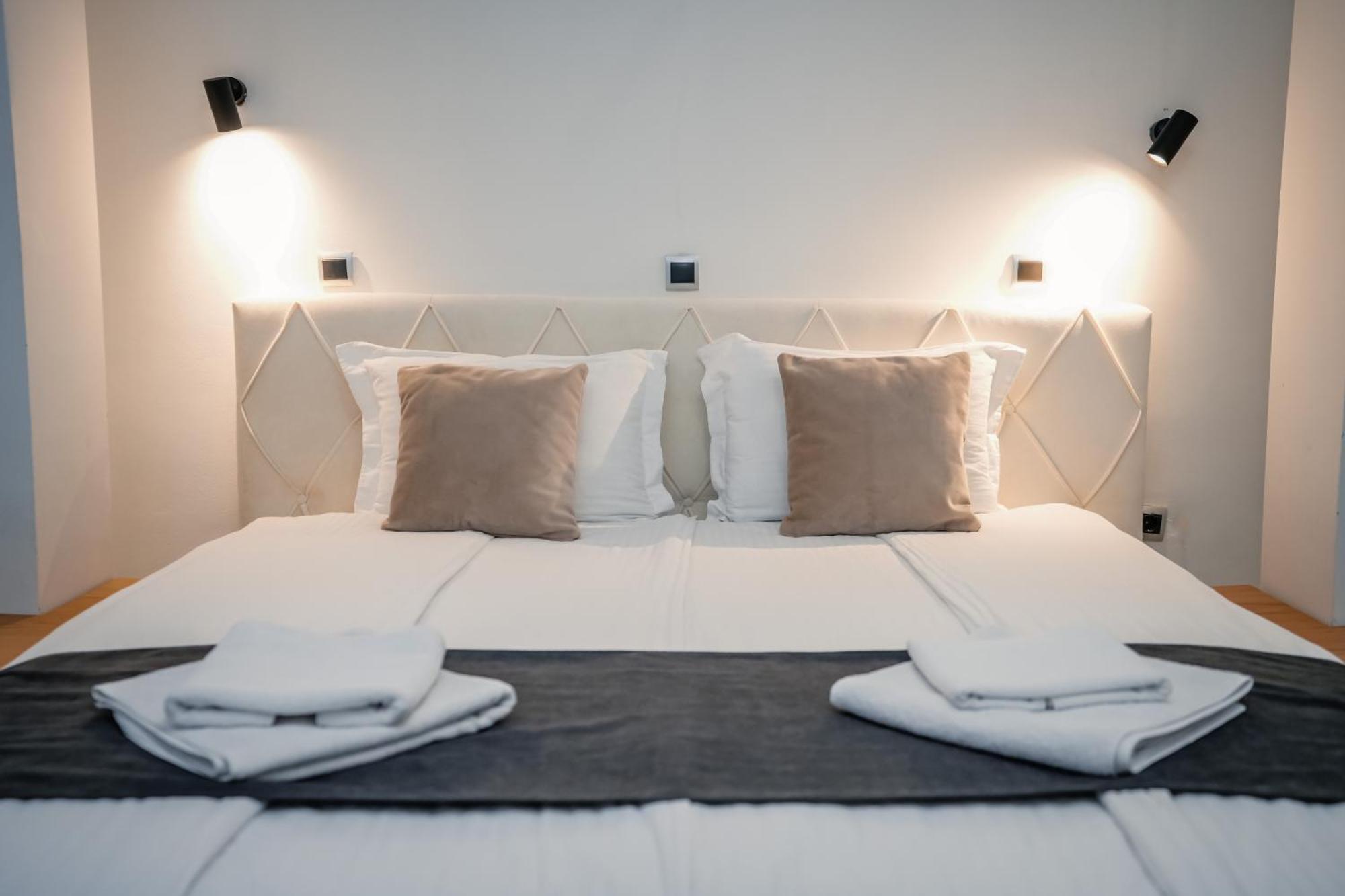 District&delago & Resturant Apartment *