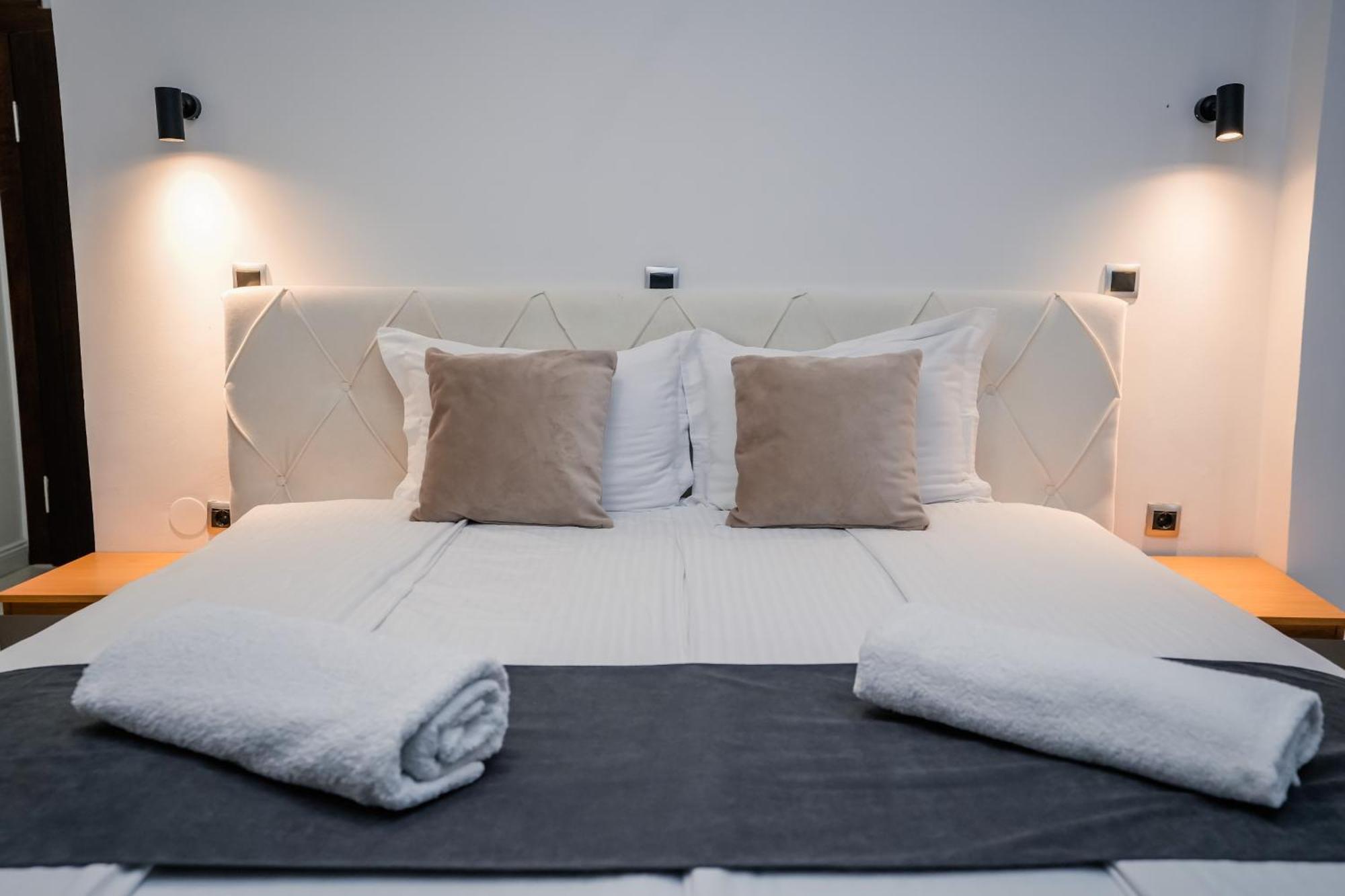 Apartment District&delago & Resturant Ohrid