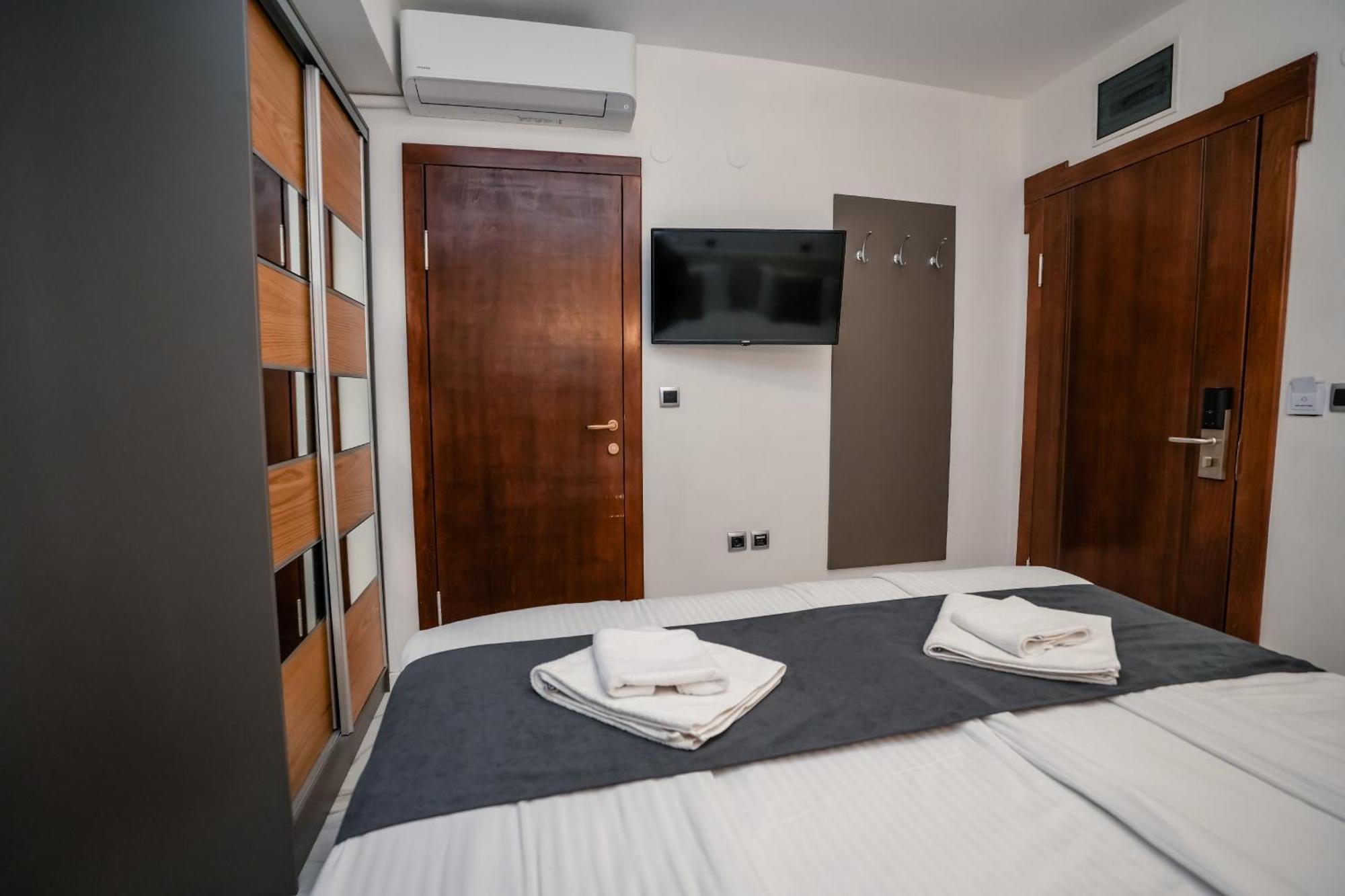 Apartment District&delago & Resturant Ohrid