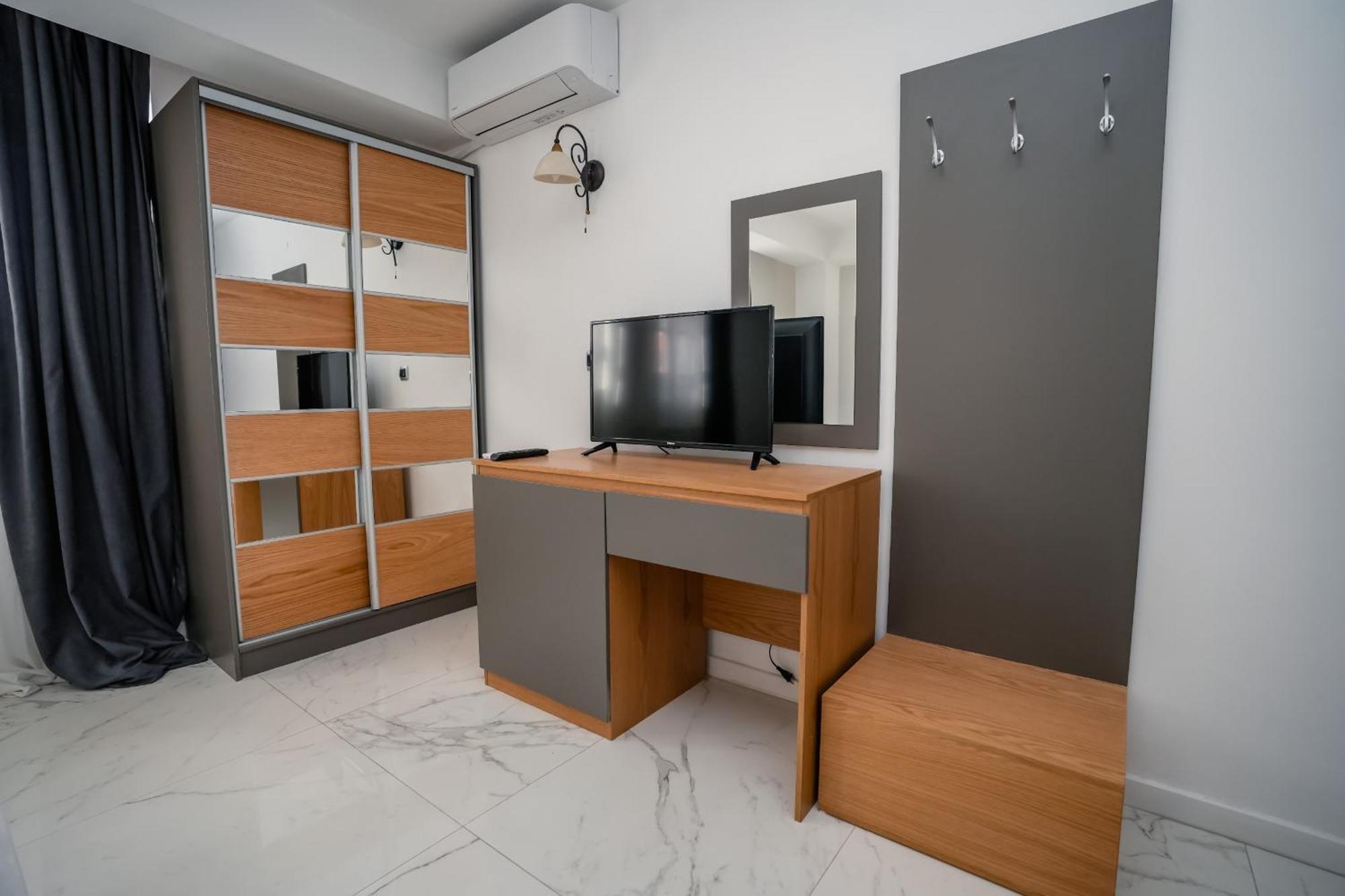 District&delago & Resturant Apartment